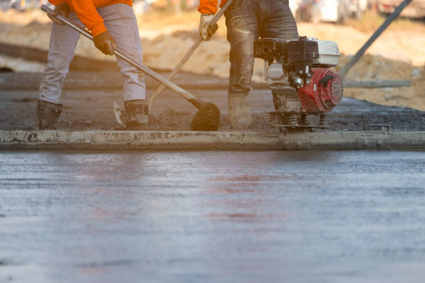 Best Concrete Walkway Installation  in Wasco, CA